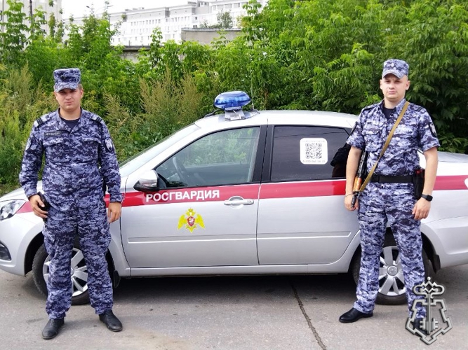 В Нижнем Новгороде росгвардейцы задержали женщину, ударившую ножом бывшего мужа