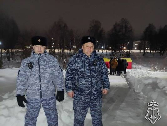 В НИЖЕГОРОДСКОЙ ОБЛАСТИ РОСГВАРДИЯ ОБЕСПЕЧИВАЕТ ОБЩЕСТВЕННЫЙ ПОРЯДОК И БЕЗОПАСНОСТЬ ВО ВРЕМЯ ПРАЗДНОВАНИЯ КРЕЩЕНИЯ ГОСПОДНЯ