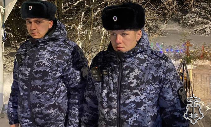 В НИЖЕГОРОДСКОЙ ОБЛАСТИ РОСГВАРДИЯ ОБЕСПЕЧИВАЕТ ОБЩЕСТВЕННЫЙ ПОРЯДОК И БЕЗОПАСНОСТЬ ВО ВРЕМЯ ПРАЗДНОВАНИЯ КРЕЩЕНИЯ ГОСПОДНЯ