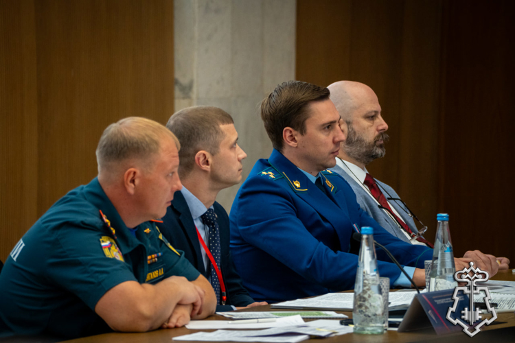 Руководитель управления вневедомственной охраны Росгвардии по Нижегородской области принял участие во Всероссийском совещании-семинаре в Нижнем Новгороде